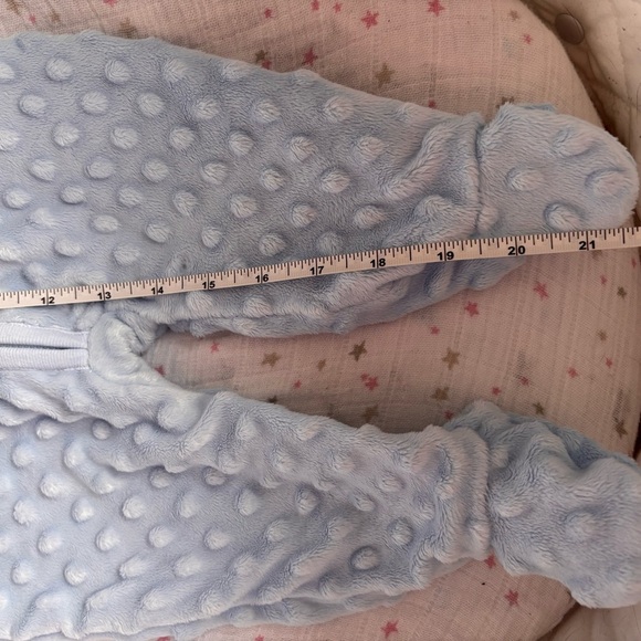 ⭒ 3-6M Calvin Klein Warm Hooded Baby Blue Textured Onesie plush Zip-up ⭒ - Picture 11 of 14